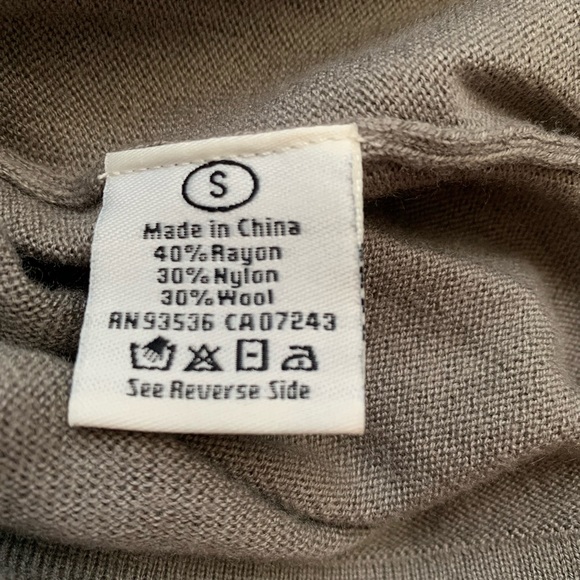 Red by Marc Ecko Sweater Midi Dress with Eyelet/CutOut Details - Picture 4 of 12